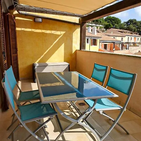 아파트 Attico Romantico Vista Mare Maddalena *