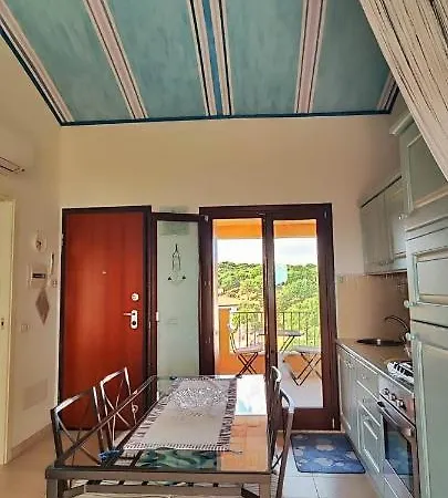 아파트 Attico Romantico Vista Mare Maddalena *